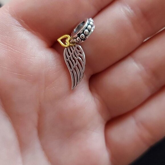 925 Silver Retro Wing Charm - Picture 5 of 5
